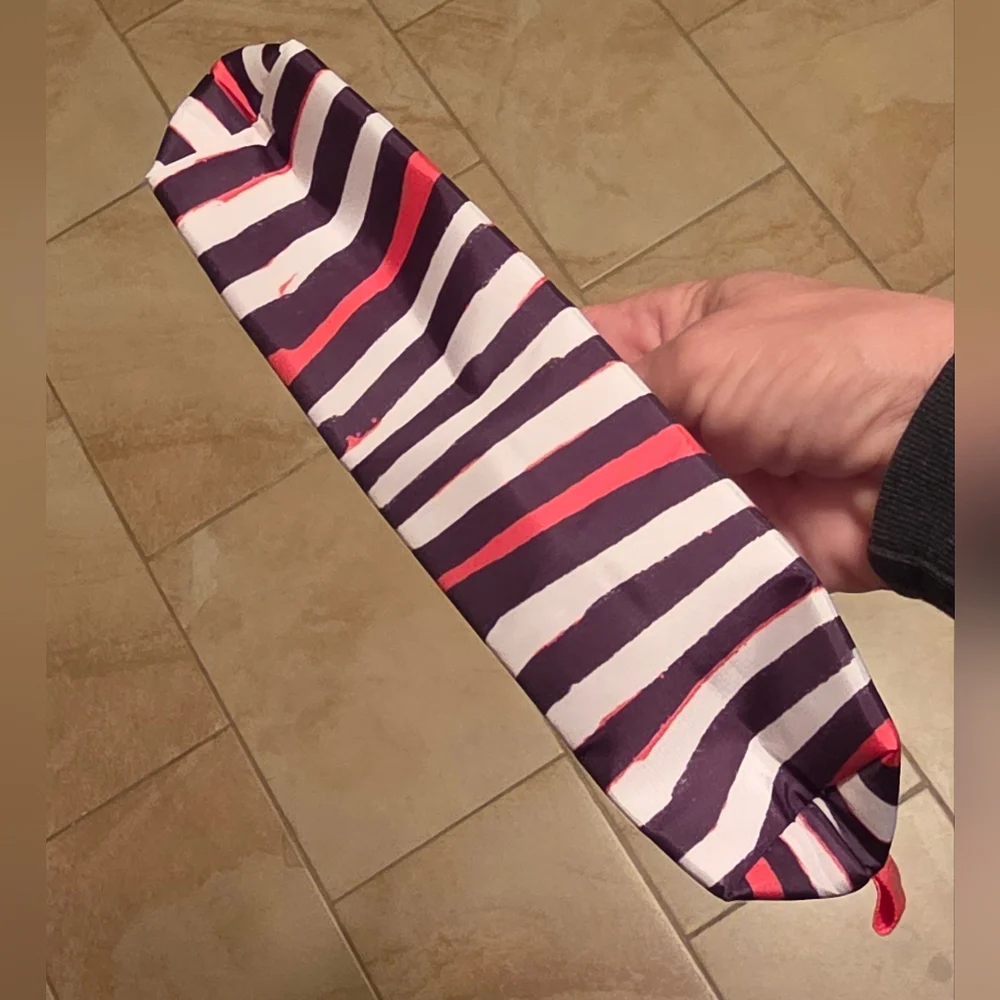 Clinique x Jonathan Cohen Cosmetic Zipper Bag NWT